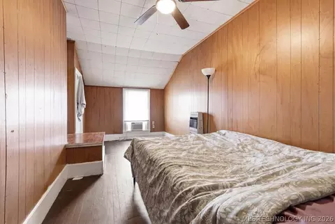 Bedroom - 1011 E 14th, Ada, OK 74820 photo 2 of 6