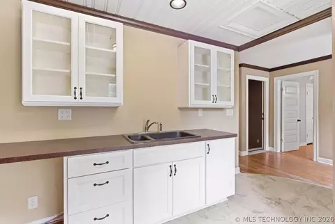 Entry Way - 1011 E 14th, Ada, OK 74820 photo 5 of 5