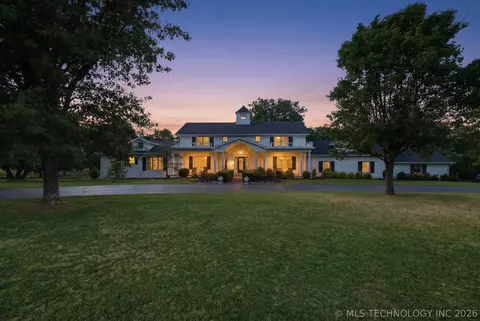 631 Rolling Oaks Pl, Muskogee, OK 74401