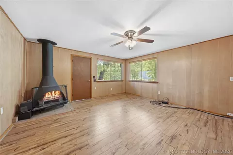 Living - 116635 S 4256 Rd, Checotah, OK 74426 photo 3 of 3