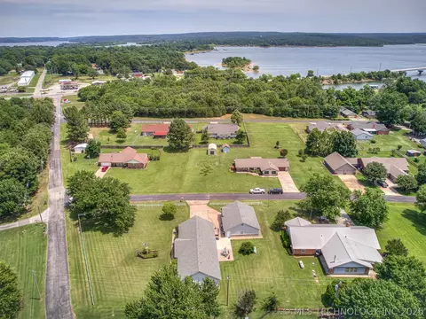 View/Area - 36 Meadowlark, Eufaula, OK 74432 photo 10 of 29