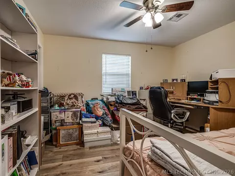 Bedroom - 36 Meadowlark, Eufaula, OK 74432 photo 5 of 7