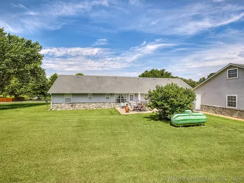 Exterior - 36 Meadowlark, Eufaula, OK 74432 photo 5 of 20