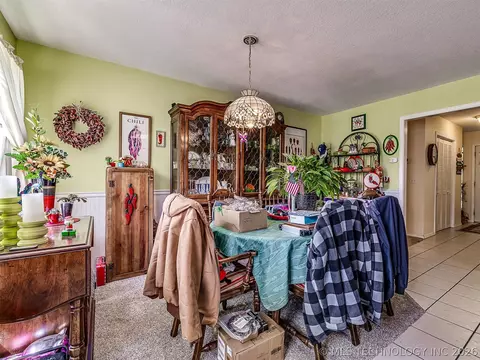 Dining - 36 Meadowlark, Eufaula, OK 74432 photo 4 of 5