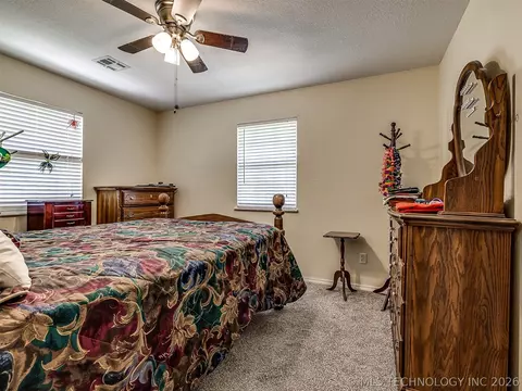 Bedroom - 36 Meadowlark, Eufaula, OK 74432 photo 3 of 7
