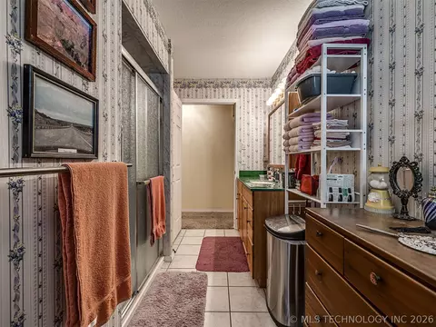 Bath - 36 Meadowlark, Eufaula, OK 74432 photo 6 of 6