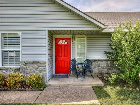 Exterior - 36 Meadowlark, Eufaula, OK 74432 photo 4 of 20