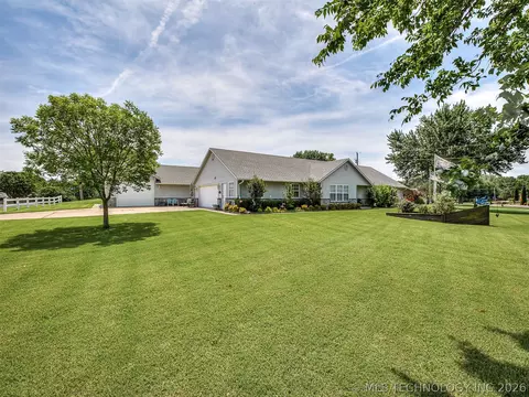 Exterior - 36 Meadowlark, Eufaula, OK 74432 photo 18 of 20