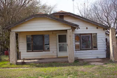 706 S Layton, Earlsboro, OK 74840