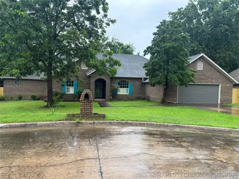 2503 Bacon Ct, Muskogee, OK 74403