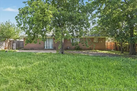Exterior - 8512 E 24th Pl, Tulsa, OK 74129 photo 4 of 4
