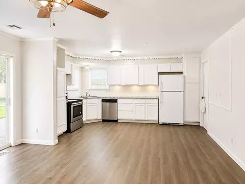 Kitchen - 8512 E 24th Pl, Tulsa, OK 74129 photo 1 of 3