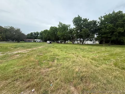 100 W Cedar St, Haskell, OK 74436 photo 4