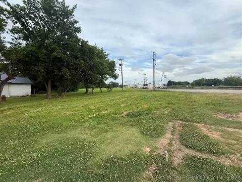 100 W Cedar St, Haskell, OK 74436 photo 33