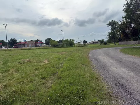100 W Cedar St, Haskell, OK 74436 photo 15