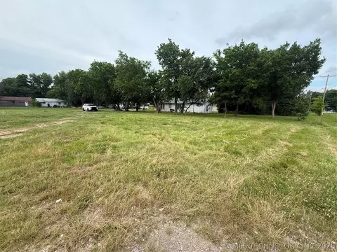 100 W Cedar St, Haskell, OK 74436 photo 5