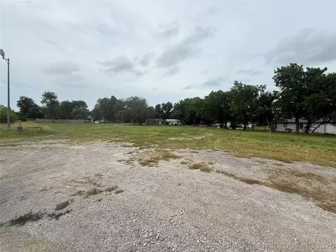 100 W Cedar St, Haskell, OK 74436 photo 11
