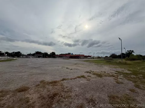 100 W Cedar St, Haskell, OK 74436 photo 26