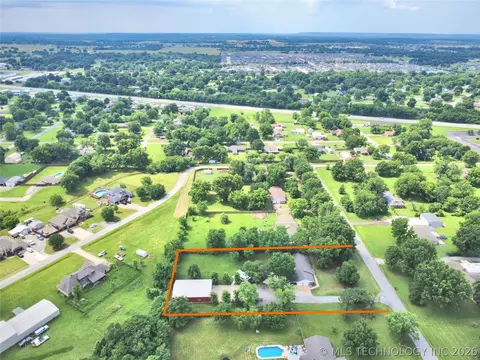 View/Area - 9419 Haskell Dr NW, Broken Arrow, OK 74014 photo 1 of 6