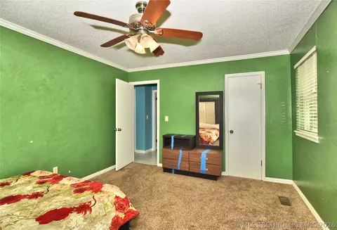 Bedroom - 9419 Haskell Dr NW, Broken Arrow, OK 74014 photo 4 of 7