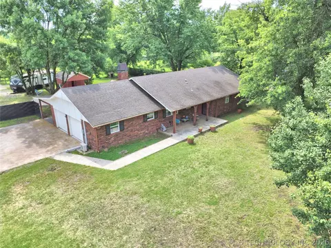 9419 Haskell Dr NW, Broken Arrow, OK 74014