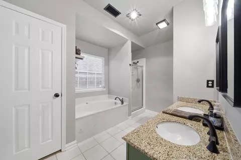 Bath - 9007 E 76th St, Tulsa, OK 74133 photo 1 of 4