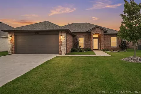4820 E Galveston Pl, Broken Arrow, OK 74014