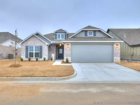 3401 E 153rd St S, Bixby, OK 74008