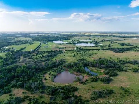 2 E Lone Chimney Rd, Glencoe, OK 74032 photo 29