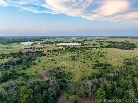 2 E Lone Chimney Rd, Glencoe, OK 74032 photo 12