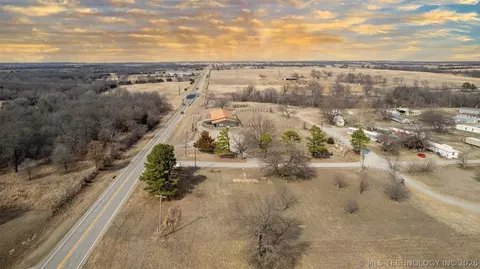 1 State Highway 99 Hwy, Stroud, OK 74079