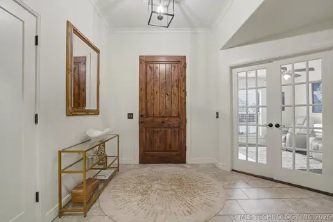 Entry Way - 1225 E 134th St, Glenpool, OK 74033 photo 2 of 3