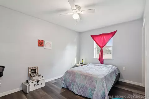 Bedroom - 2801 E 480, Pryor, OK 74361 photo 3 of 4