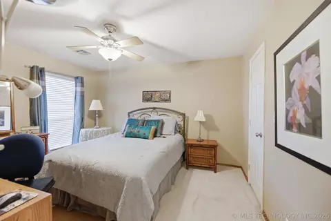 Bedroom - 1085 E 138th St, Glenpool, OK 74033 photo 3 of 5