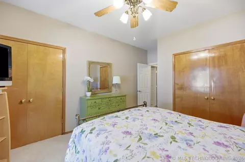 Bedroom - 1085 E 138th St, Glenpool, OK 74033 photo 2 of 5