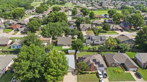 View/Area - 1085 E 138th St, Glenpool, OK 74033 photo 2 of 3
