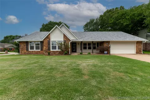 10714 S 86th East Cir, Tulsa, OK 74133
