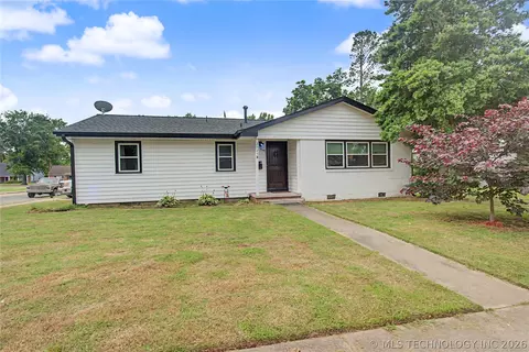 2525 Dakota Ave, Muskogee, OK 74403