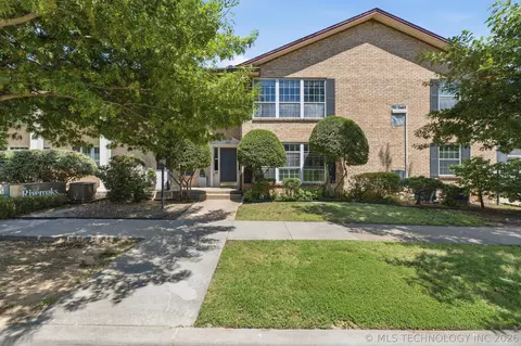 1733 S Cheyenne Avenue 1733a, Tulsa, OK 74119