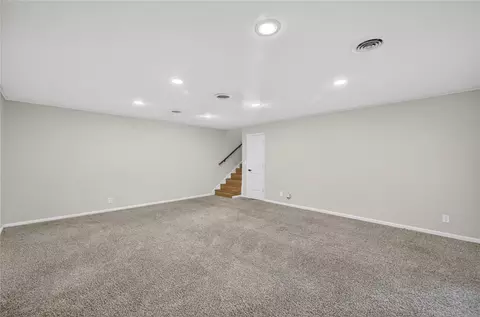 Living - 5813 E 20th St, Tulsa, OK 74112 photo 8 of 13