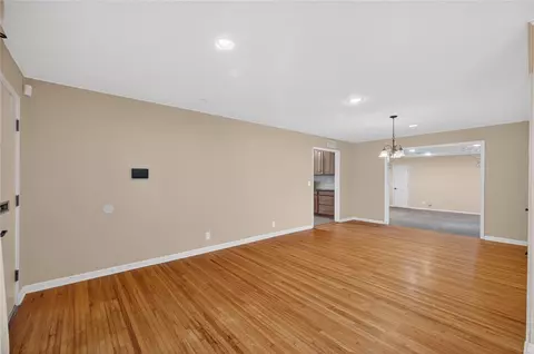 Living - 5813 E 20th St, Tulsa, OK 74112 photo 4 of 13