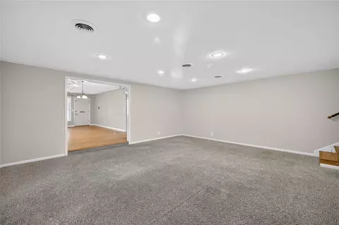 Living - 5813 E 20th St, Tulsa, OK 74112 photo 9 of 13