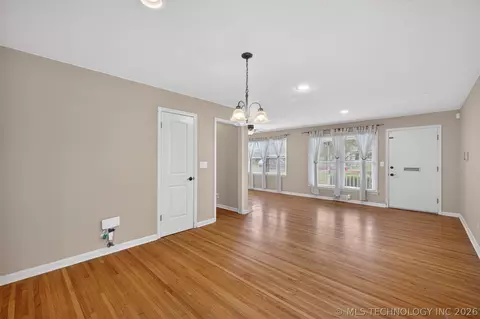 Living - 5813 E 20th St, Tulsa, OK 74112 photo 1 of 10