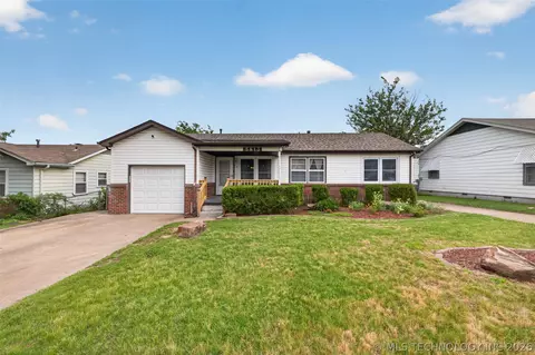 Exterior - 5813 E 20th St, Tulsa, OK 74112 photo 8 of 8
