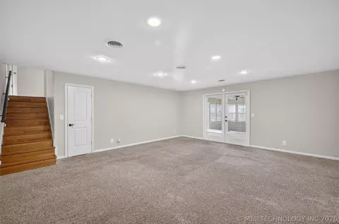 Living - 5813 E 20th St, Tulsa, OK 74112 photo 9 of 10