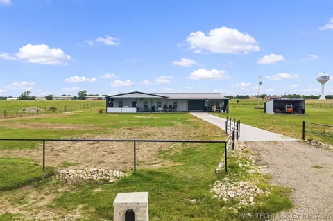 8608 Ward Ranch Rd, Marietta, OK 73448