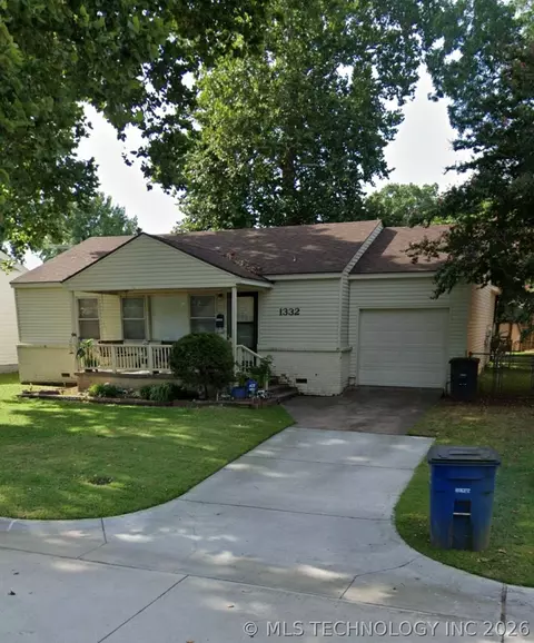 1332 E 45th Pl, Tulsa, OK 74105 photo 2