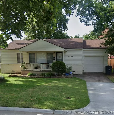 1332 E 45th Pl, Tulsa, OK 74105