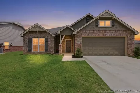 9465 E 135th St S, Bixby, OK 74008