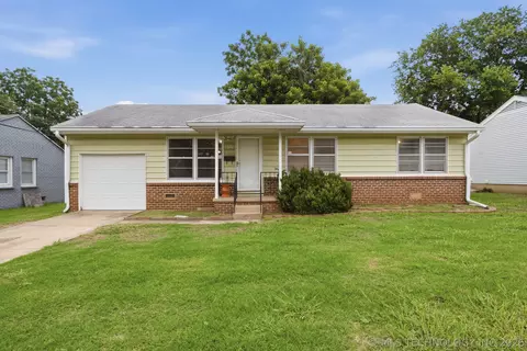 1917 S Scott St, Sapulpa, OK 74066